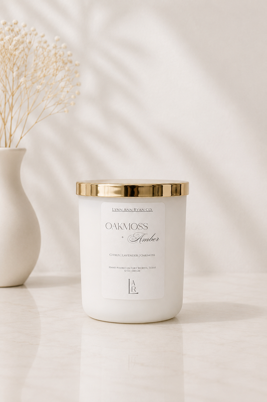 Oakmoss Amber 12 oz Candle
